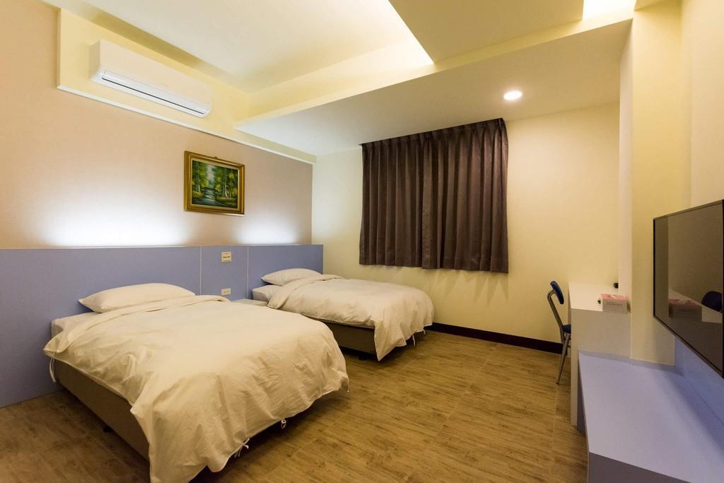 แพนดอร่า Apartment Taitung ภายนอก รูปภาพ